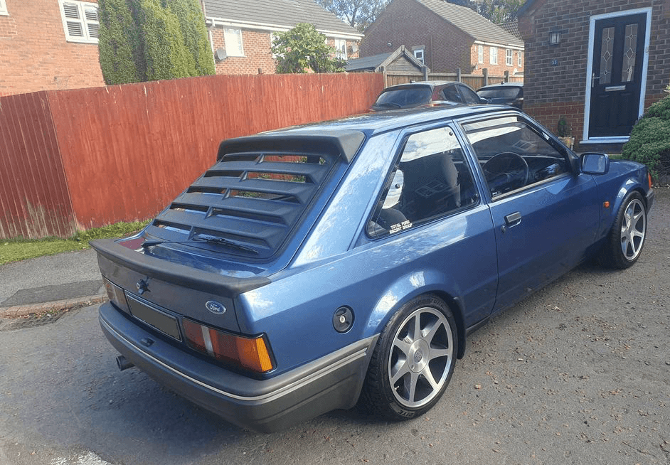 Ford Escort MK4 Rear Window Louver