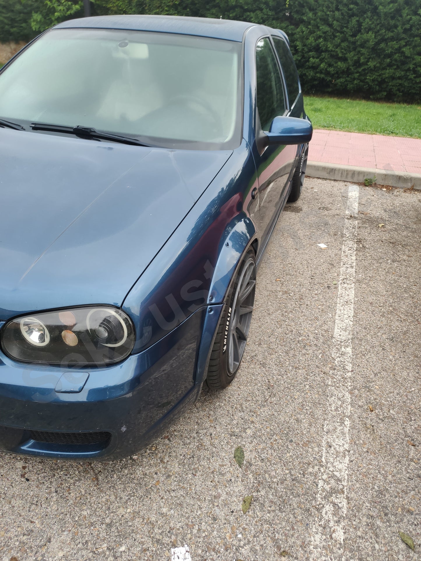 VW Golf MK4 Fender Flares
