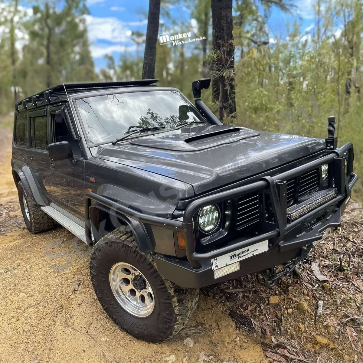 Nissan Patrol Y60 Hood Scoop