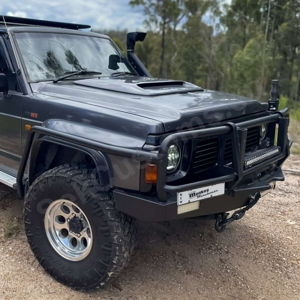 Nissan Patrol Y60 Hood Scoop