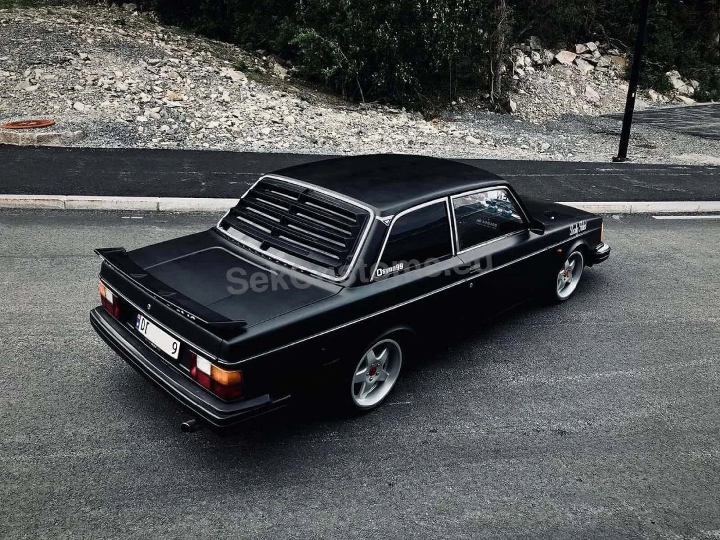 Volvo 242 Rear Window Louver