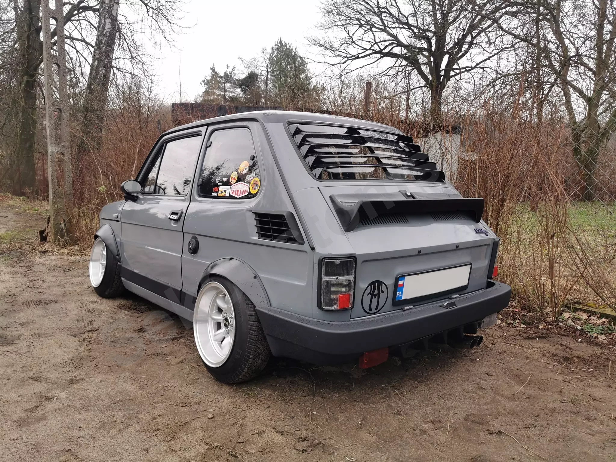 Fiat 126 Rear Window Louver (Polski Fiat 126p / 126EL)– SekCustoms
