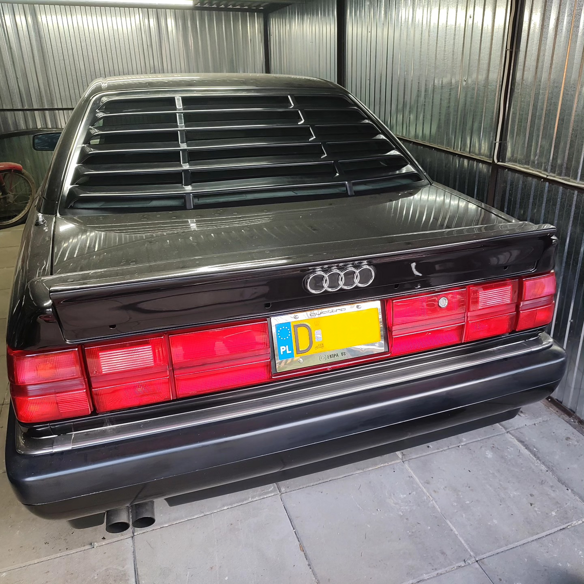 Audi V8 Rear Window Louver