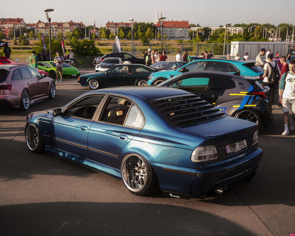 Bmw E39 Rear Window BMW 5 Series E39 Rear Window Louver– SekCustoms