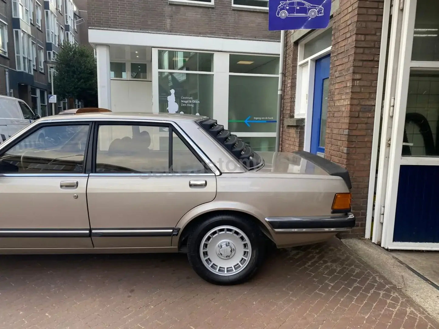 Ford Granada Rear Window Louver
