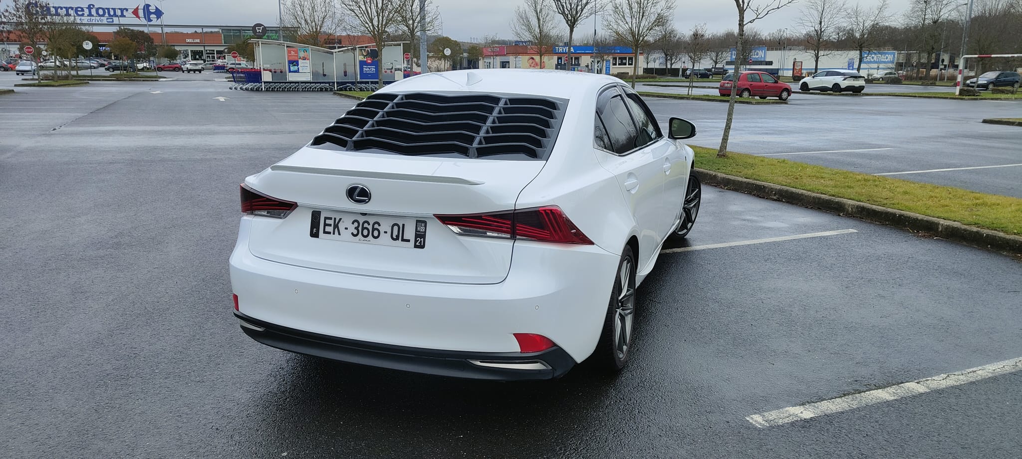 Lexus IS Rear Window Louver (XE30)– SekCustoms