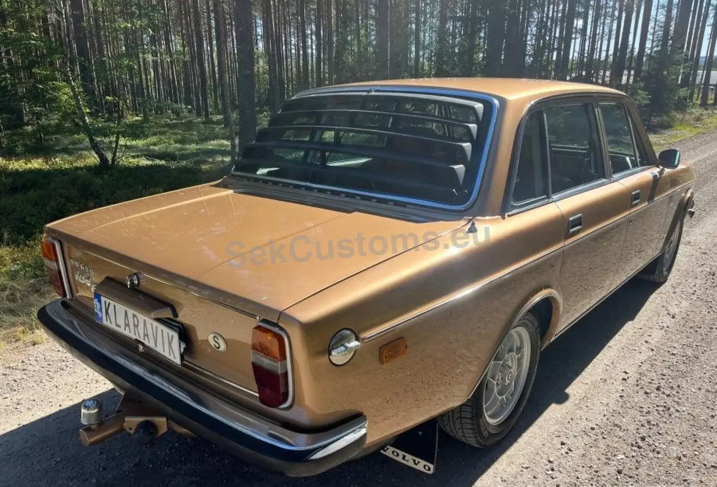 Volvo 164 Rear Window Louver