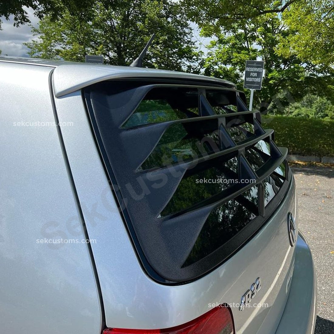 VW Golf MK4 Rear Window Louver